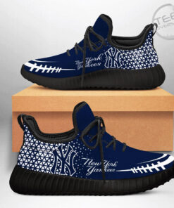 New York Yankees Custom Sneakers 09